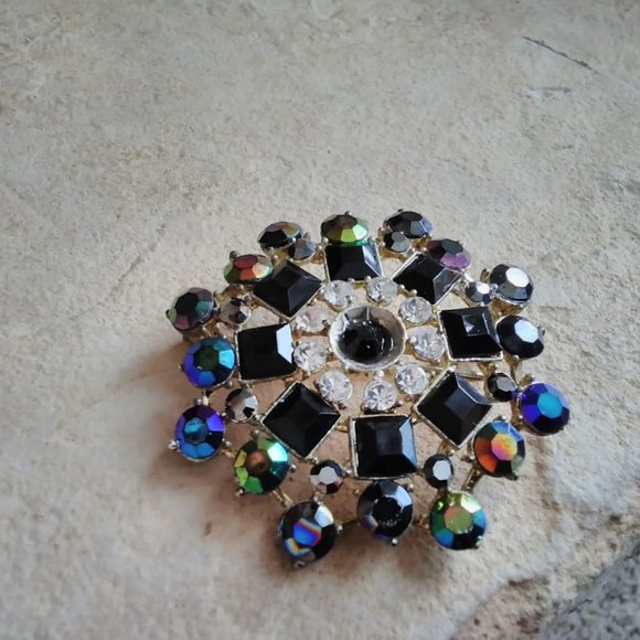 Vintage Pin/Brooch signed KC - Picture 6 of 7